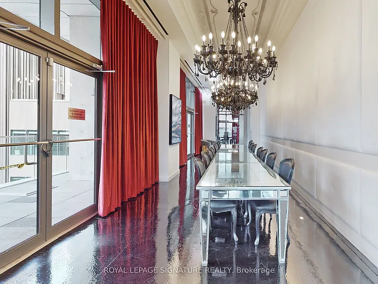 197 Yonge St #4409 — Photo 30