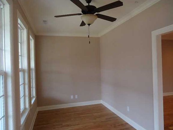3rd image of 2015 Belleau Village Dr Unit 19