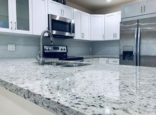 5790 Stirling Rd APT 108, Hollywood, FL 33021