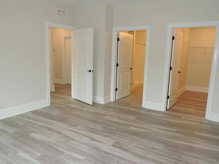 2 Bedroom / 2 Bathroom - Master Bedroom