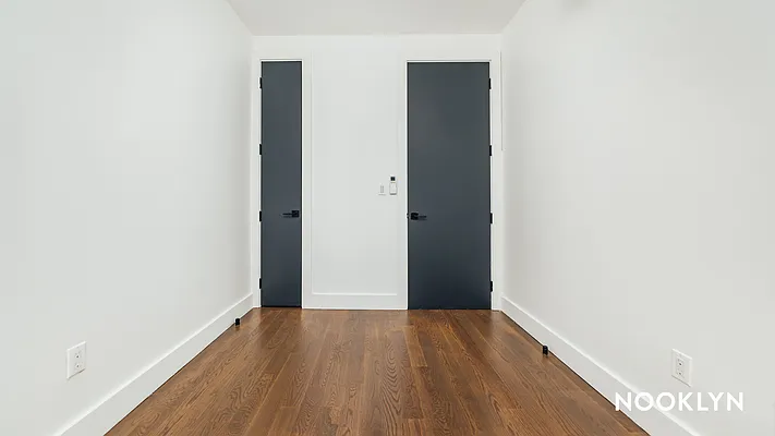 Rented by Nooklyn NYC LLC | media 43