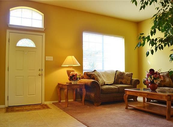 3rd image of 415 Rock Meadow Trl