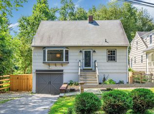 77 Valley Rd, Westport, CT 06880