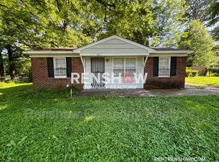 493 Holiday Rd, Memphis, TN 38109