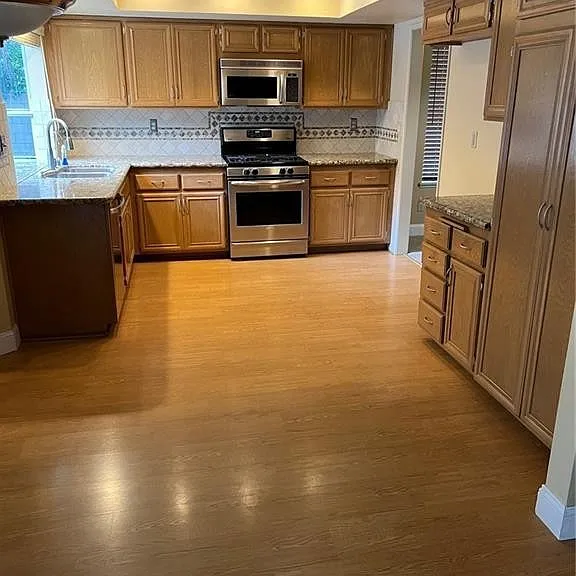 26055 Bancroft St — Photo 5