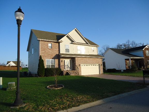 2nd image of 843 Mulberry Pl