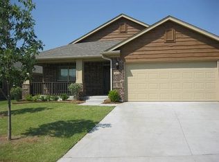 3036 Grant Rd, Norman, OK 73071