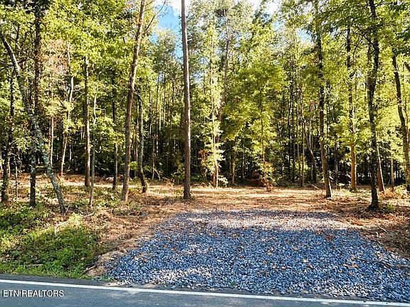 2nd image of 4 Pleasant Hill Rd