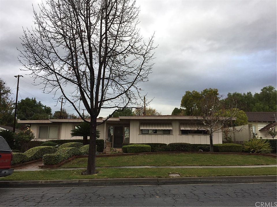 1st image of 1207 E Fern Dr
