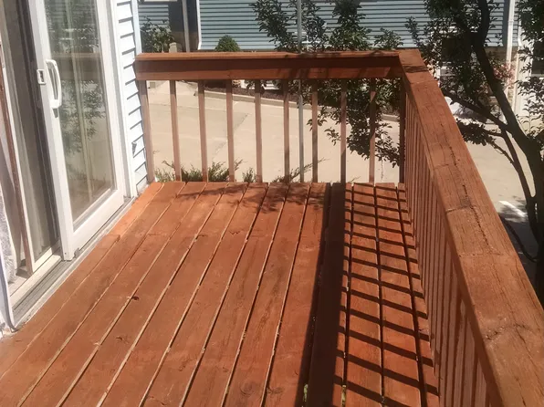 410 Clarke Dr, Dubuque, IA 52001