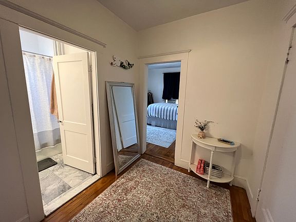 5th image of 15 Scottfield Rd APT 3