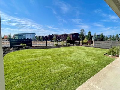 411 E Diamond Peak Ave, Sisters, OR, 97759