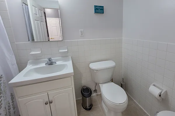 Rented by Landmark Manhattan Realty Corp | media 10