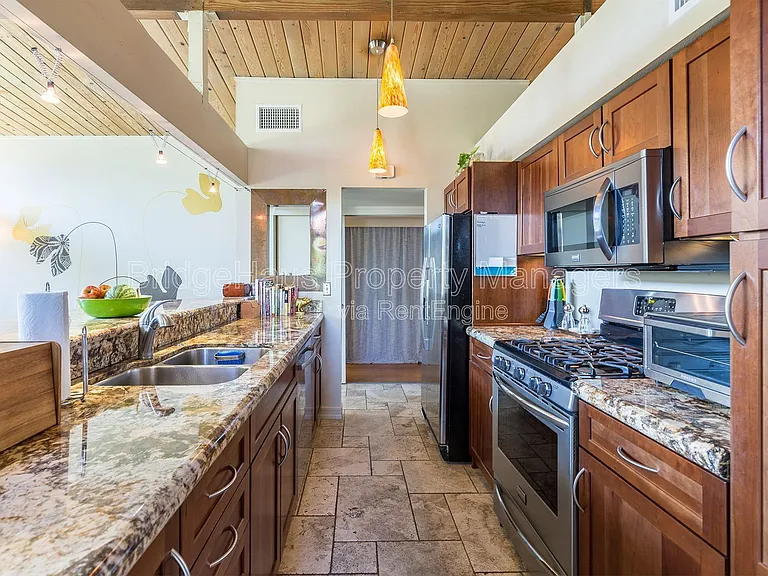 132 Riviera Dr — Photo 15