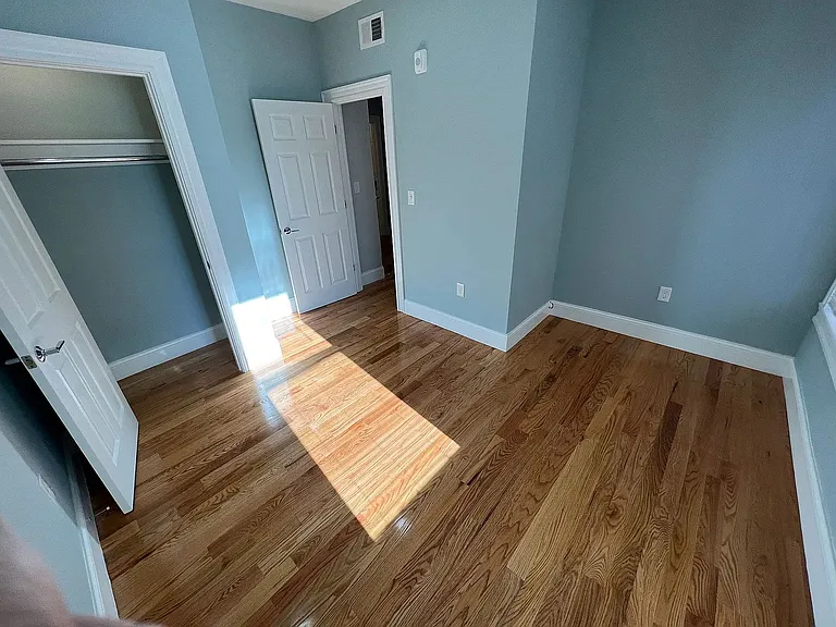 372 Oxford St #3 — Photo 13
