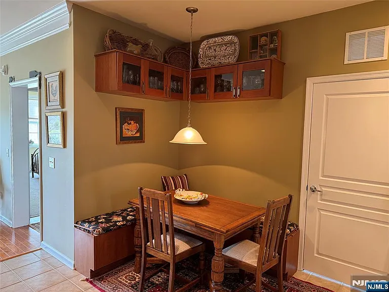 1118 Warrens Way — Photo 11