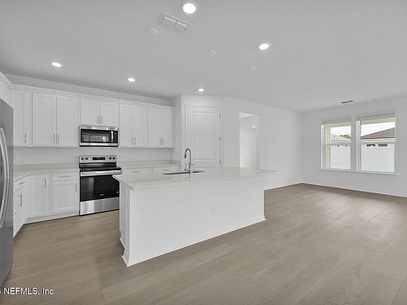 5th image of 1856 SUE MEADOW Lane