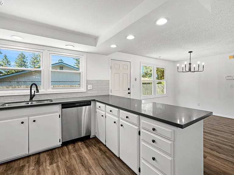 14103 SE McGillivray Blvd — Photo 13