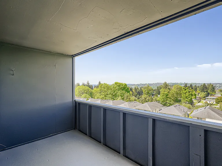 Sunset View Apartments — Photo 36