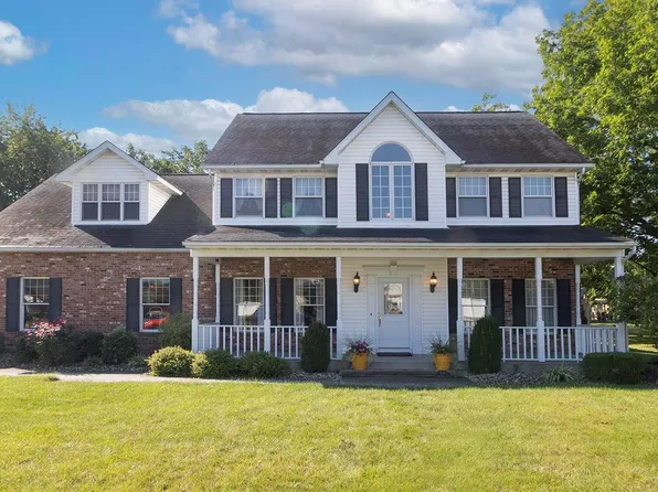 814 Vossclare Ln, Breese, IL 62230