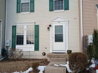 34 Parliament Dr, Mount Holly, NJ 08060