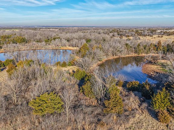 2nd image of T4 Lone Chimney Rd