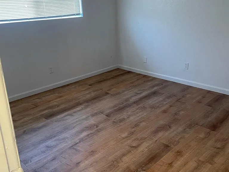 100 W Caldwell Ave #37 — Photo 14