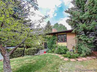 5310 Powderhouse Rd, Cheyenne, WY 82009