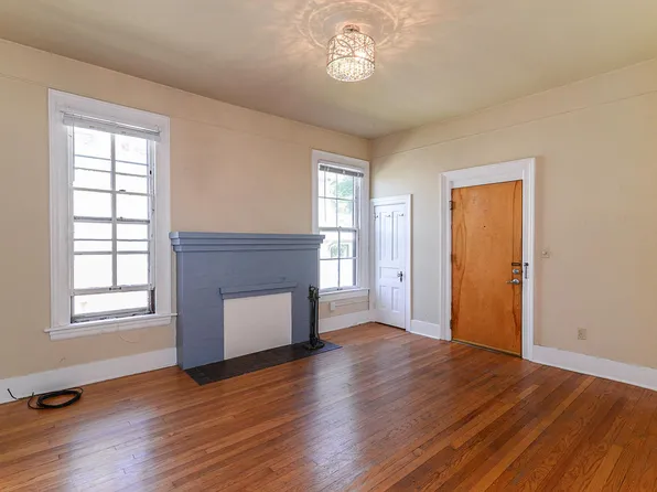 521 Elizabeth St APT 2, Ann Arbor, MI 48104