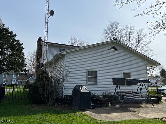 5th image of 1505 Highland Ave