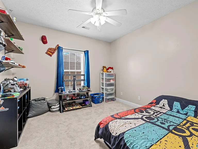 25850 Iron Gate Dr — Photo 35