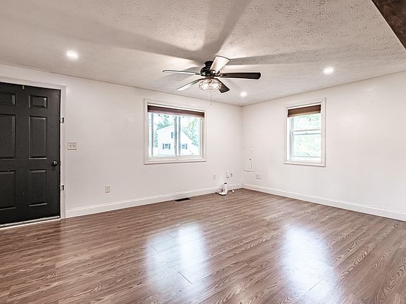 5th image of 23 Clarkdale Road