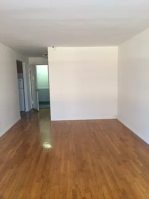 Rented by Cooper & Cooper Real Estate | media 22