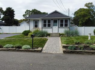 24 Canary Road, Rocky Point, NY 11778