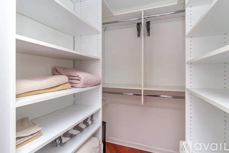 1340 N Dearborn St #5F — Photo 15