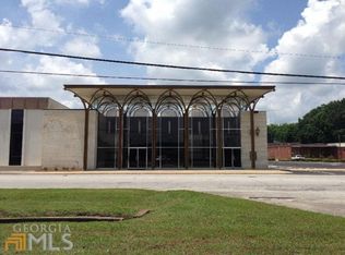 1011 N Lanier Ave, Lanett, AL 36863