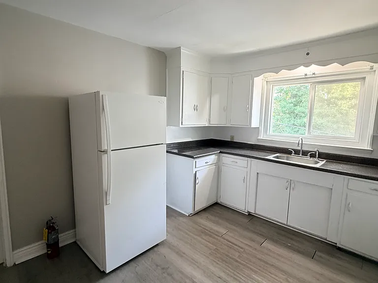 315 Winthrop Ave #5B — Photo 4