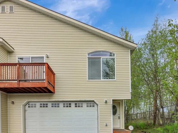 901 Oak Ridge Dr, Anchorage, AK 99518