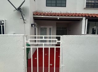 6211 SW 138th Ct APT M, Miami, FL 33183