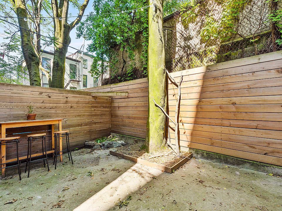 1st image of 175 Rogers Ave #No1r
