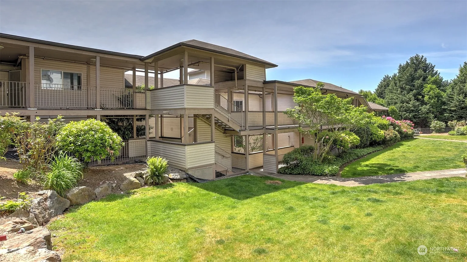 15310 Macadam Road S #A202 photo 1