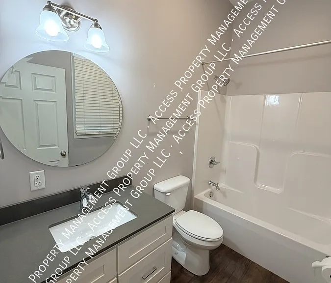 707 Livingston Ave NE #2 — Photo 14