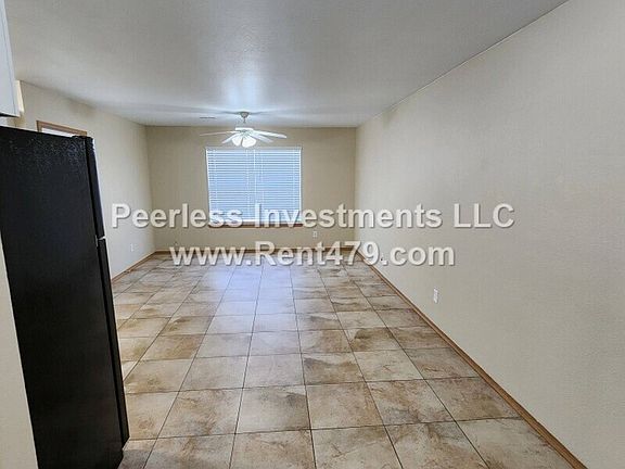 2nd image of 844A Lariat St