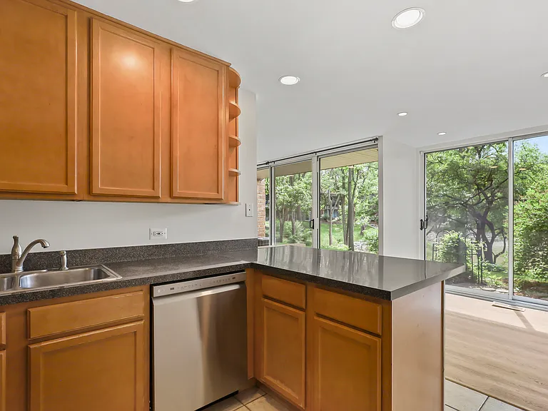 6018 E Lake Dr #1C — Photo 11