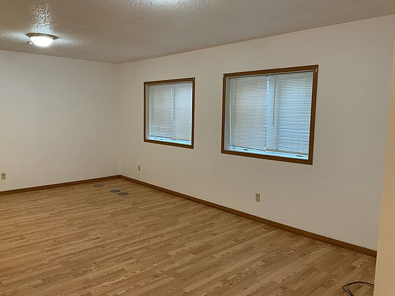 4th image of 4623 Lyndale Ave N