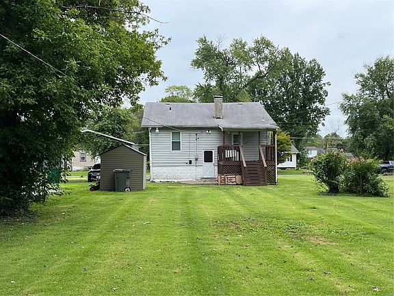 5th image of 815 N 82nd St