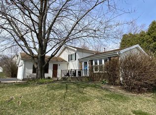 610 Pheasant Ridge Dr, Lake Zurich, IL 60047