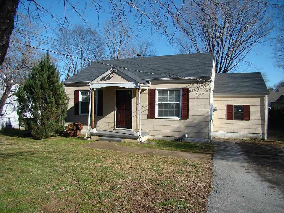 1st image of 704 Henderson Dr