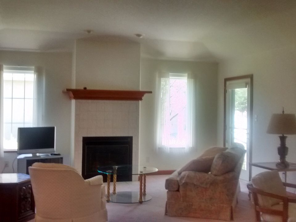 2nd image of 129 Phelps St
