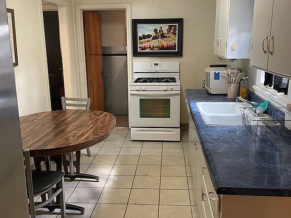 Fully stocked kitchen- ready for move-in.